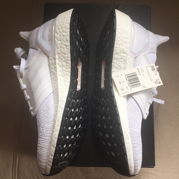 **SOLD** Adidas Ultraboost White - Picture 2 of 12